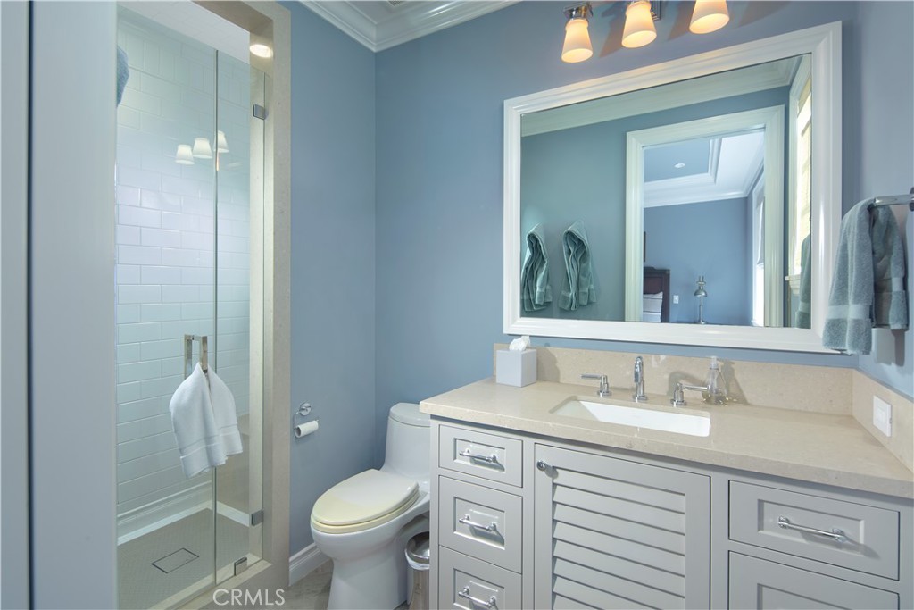 1324 E Balboa Boulevard, Newport Beach CA 92661 - photo 43