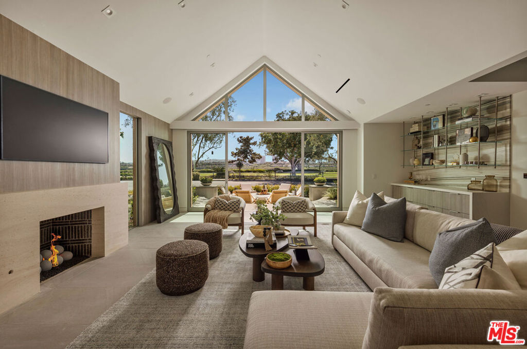 1399 Galaxy Drive, Newport Beach CA 92660 - photo 3
