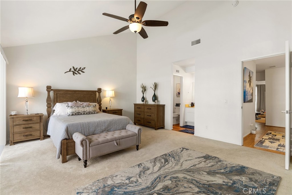 Primary bedroom - 14 Gretel Court 130, Newport Beach CA 92663 - photo 16