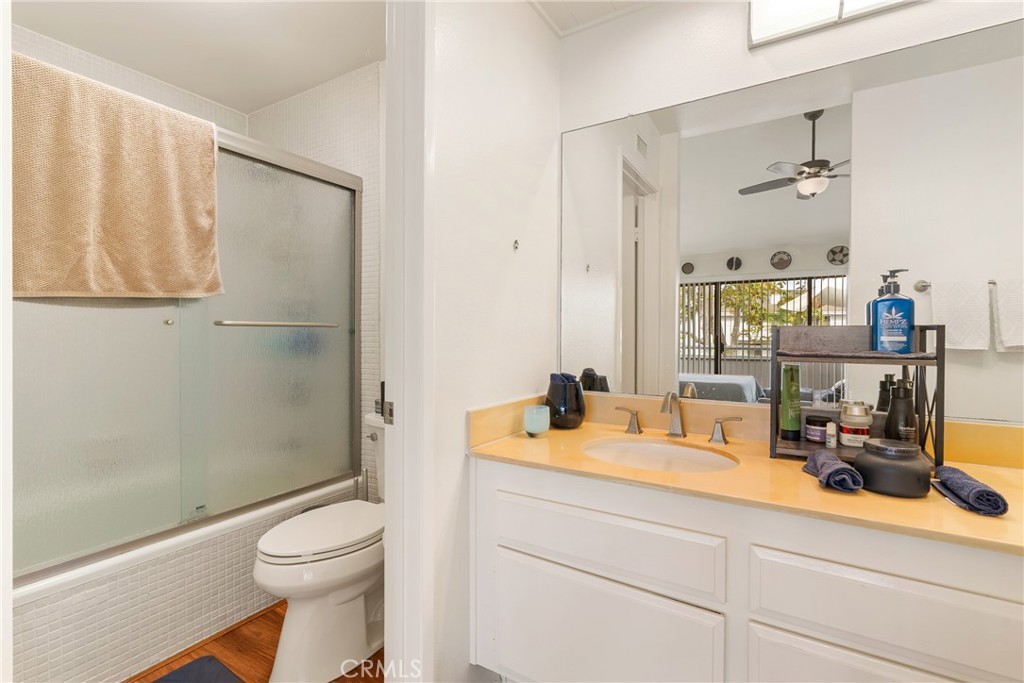 Primary full bathroom - 14 Gretel Court 130, Newport Beach CA 92663 - photo 21