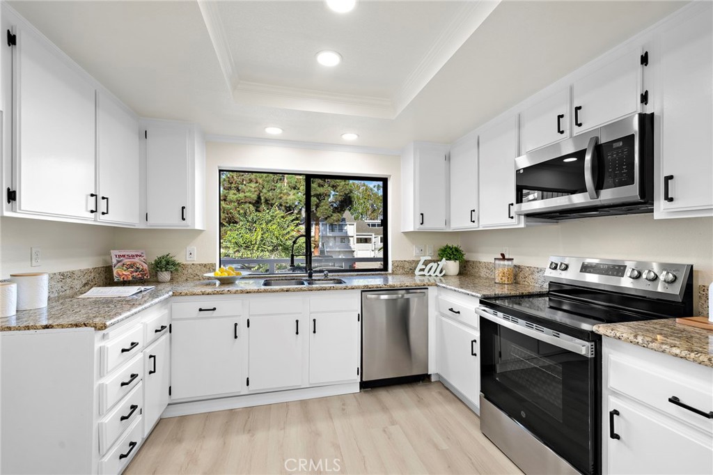 14 Robon Court, Newport Beach CA 92663 - photo 8