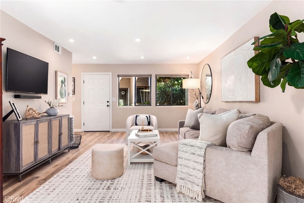 14 Surfside Ct Court, Newport Beach CA 92663 - photo 4