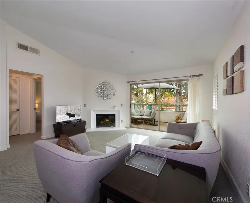 14 Villa Point, Newport Beach, CA 92660