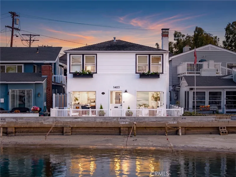 1403 N Bayfront, Newport Beach, CA 92662