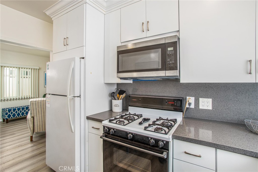 Unit 2 Kitchen - 1408 W Oceanfront, Newport Beach CA 92661 - photo 16