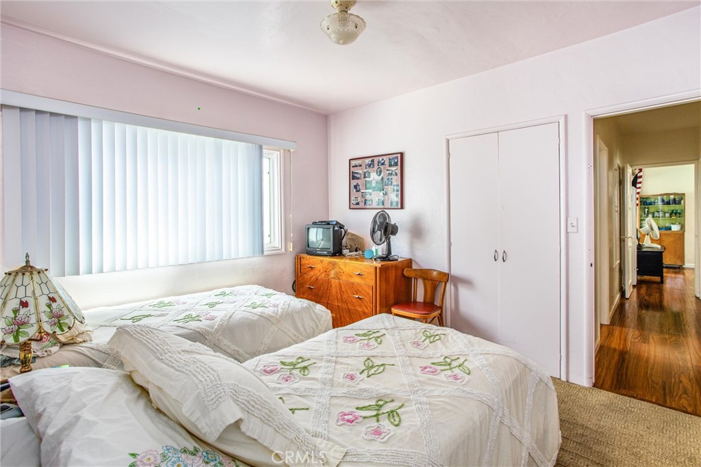 Unit 3 Bedroom down stairs - 1408 W Oceanfront, Newport Beach CA 92661 - photo 18