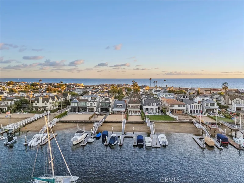 1411 E Bay, Newport Beach, CA 92661