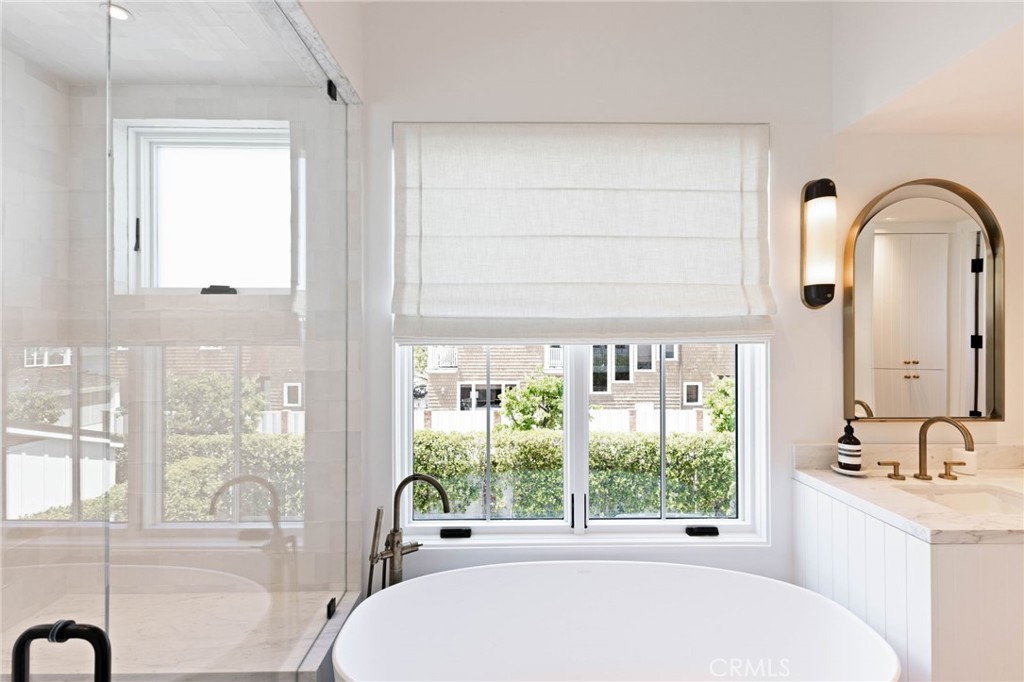 1416 E Balboa Boulevard, Newport Beach CA 92661 - photo 17