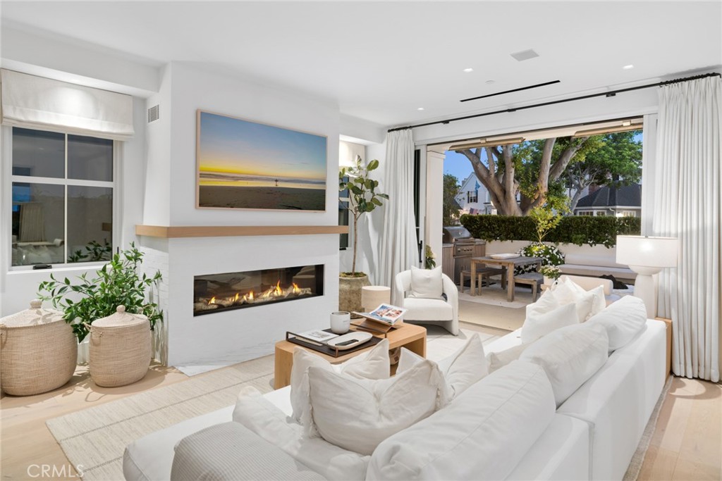 1416 E Balboa Boulevard, Newport Beach CA 92661 - photo 41