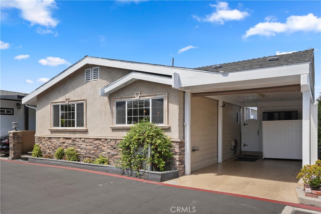 142 Liberty, Newport Beach CA 92660 - photo 2