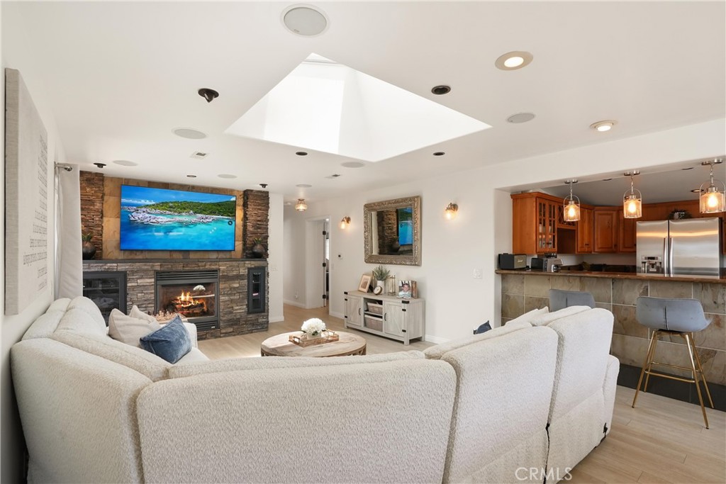 142 Liberty, Newport Beach CA 92660 - photo 5