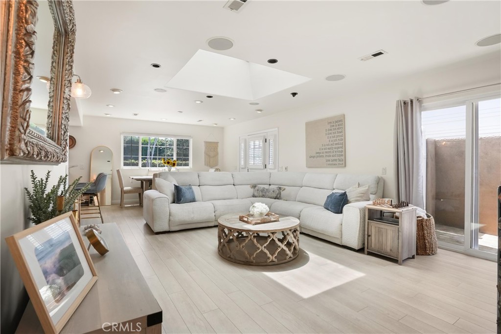 142 Liberty, Newport Beach CA 92660 - photo 9