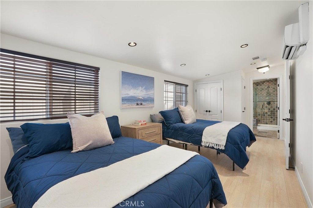 142 Liberty, Newport Beach CA 92660 - photo 18