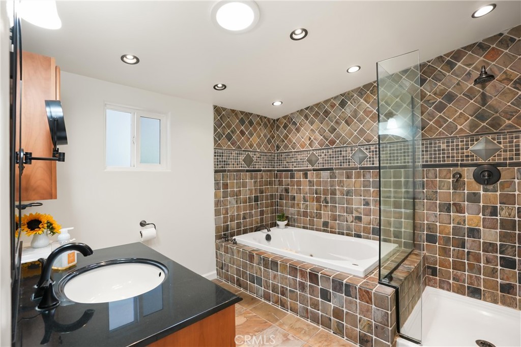 142 Liberty, Newport Beach CA 92660 - photo 19