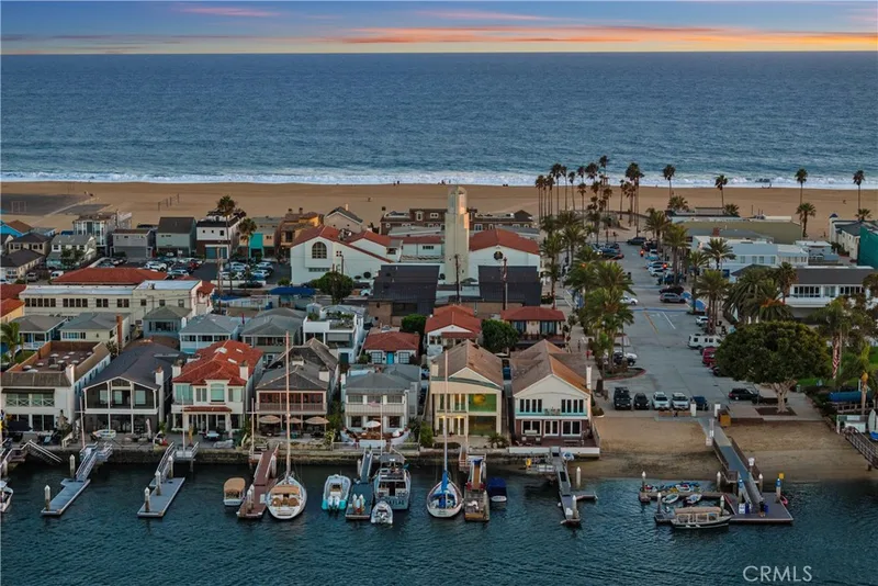 1440 W Bay Avenue, Newport Beach, CA 92661