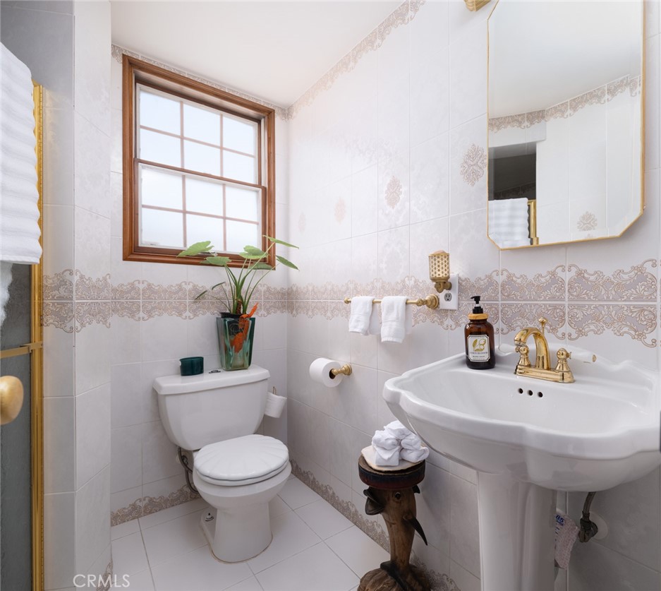 1444 W Bay, Newport Beach CA 92661 - photo 20