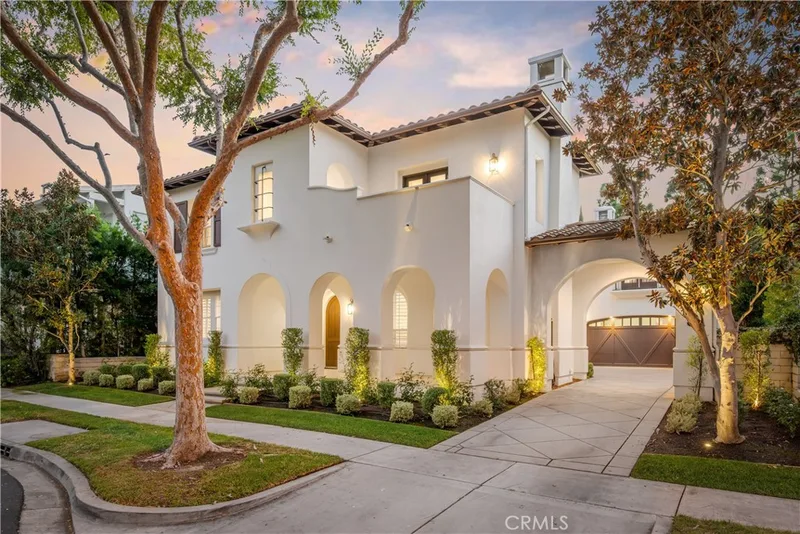 15 Boardwalk, Newport Beach, CA 92660 15 Boardwalk, Newport Beach, CA 92660