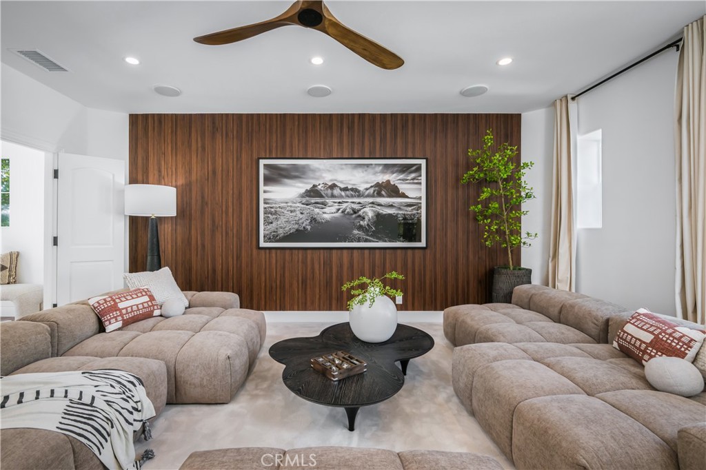 15 Boardwalk, Newport Beach CA 92660 - photo 27