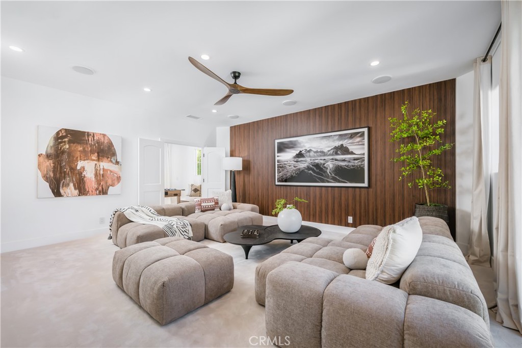 15 Boardwalk, Newport Beach CA 92660 - photo 28