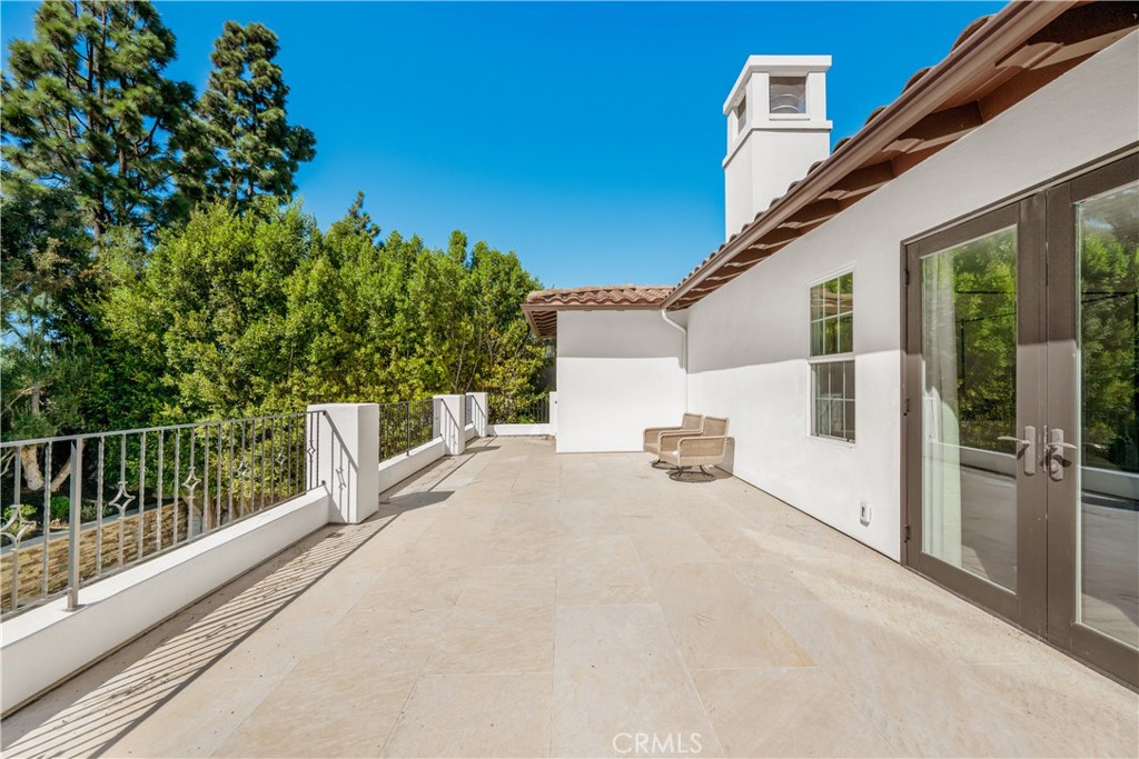 15 Boardwalk, Newport Beach CA 92660 - photo 31