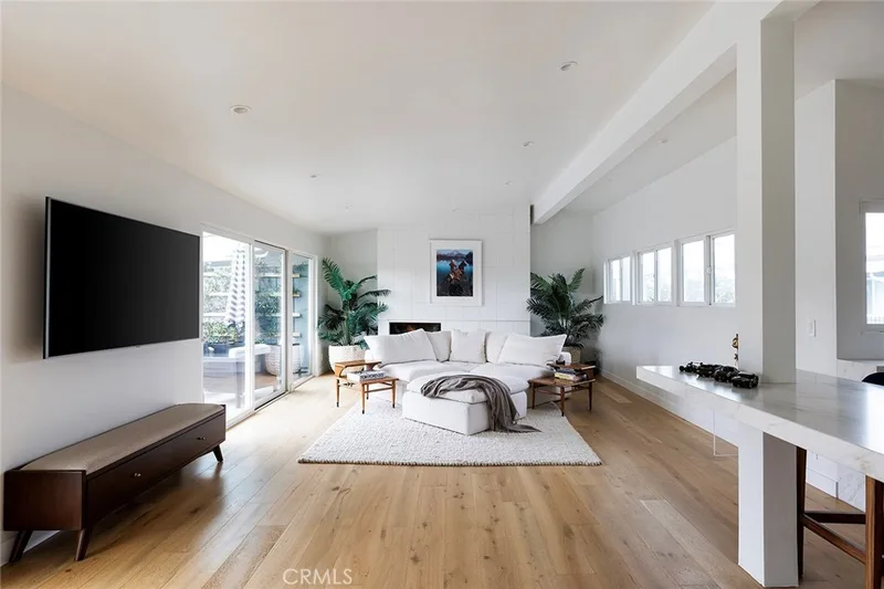 1504 Westcliff Drive 5, Newport Beach