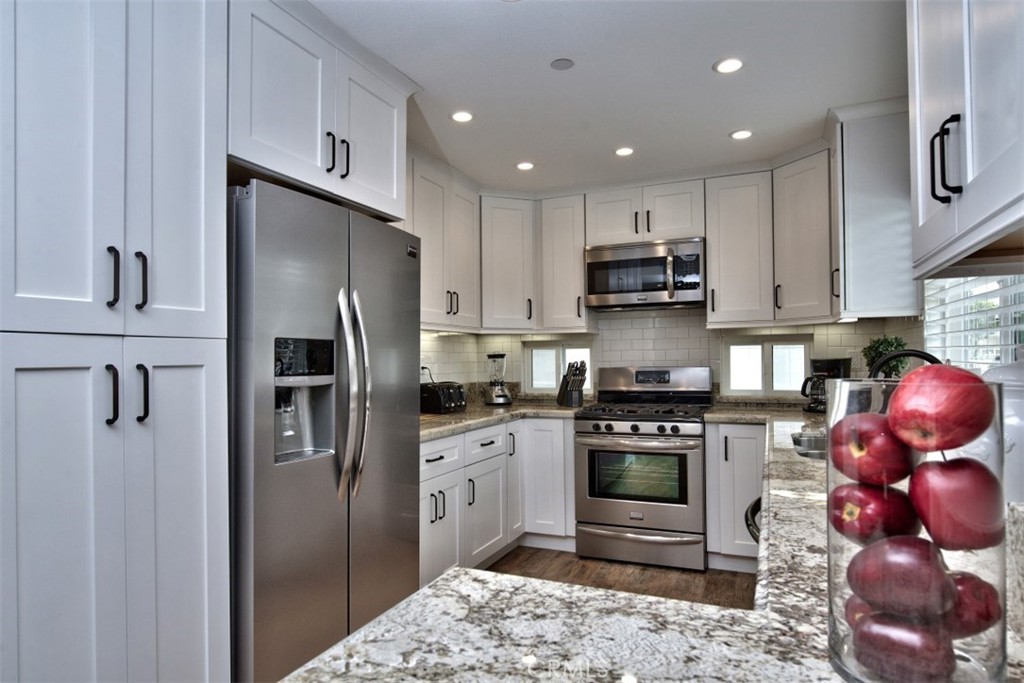 1509 E BALBOA Boulevard A, Newport Beach CA 92661 - photo 5