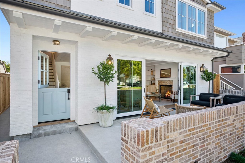 1517 Miramar Drive, Newport Beach CA 92661 - photo 2