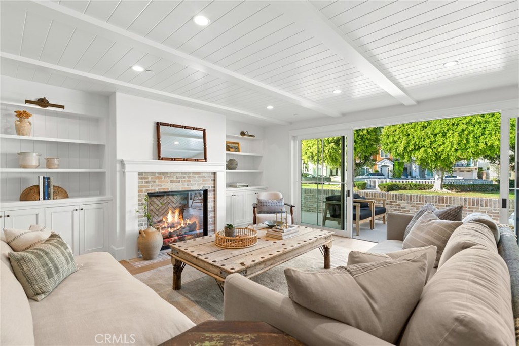 1517 Miramar Drive, Newport Beach CA 92661 - photo 5