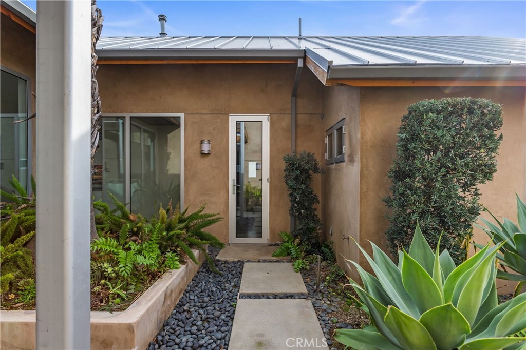 1518 Anita Lane, Newport Beach CA 92660 - photo 20