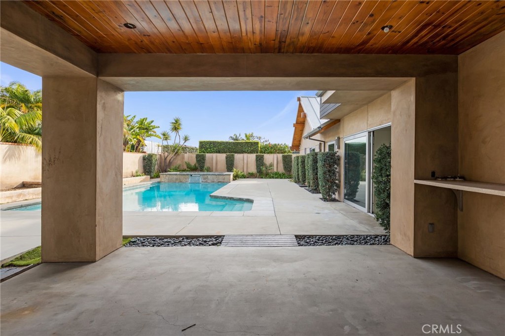 1518 Anita Lane, Newport Beach CA 92660 - photo 25