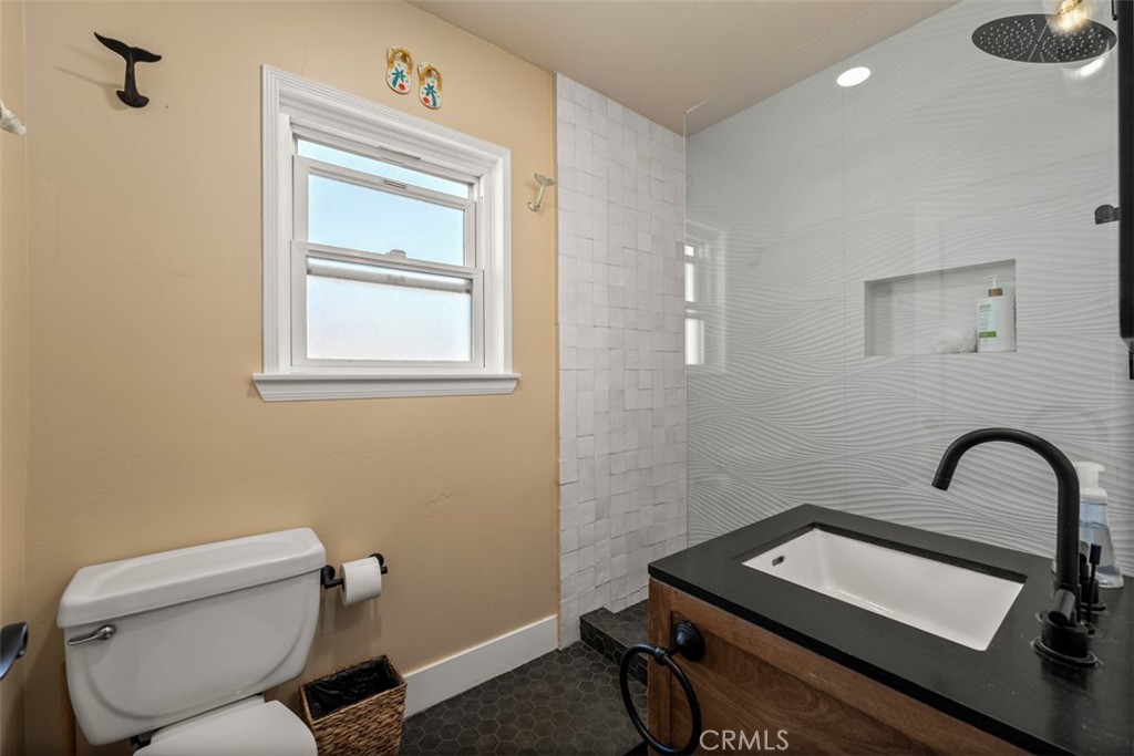 1527 W Balboa, Newport Beach CA 92663 - photo 32