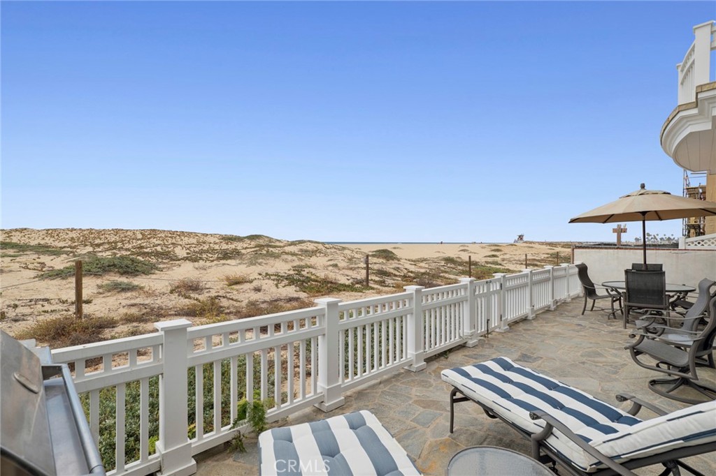 1550 E Oceanfront, Newport Beach CA 92661 - photo 6