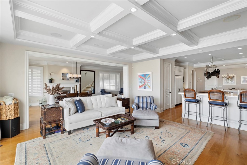 1550 E Oceanfront, Newport Beach CA 92661 - photo 7
