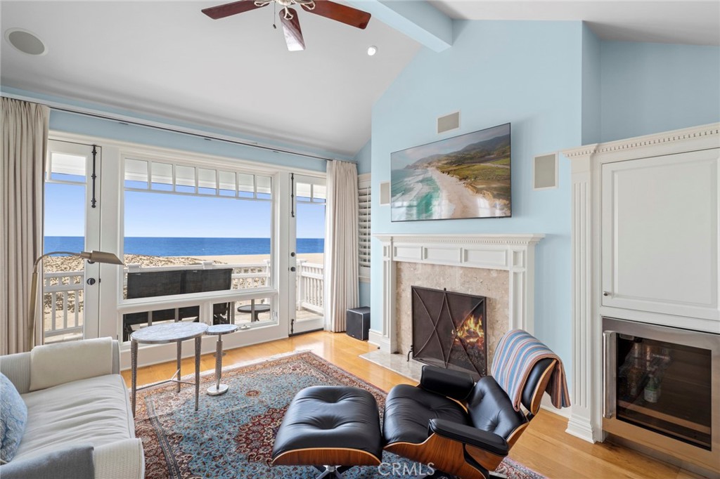 1550 E Oceanfront, Newport Beach CA 92661 - photo 16