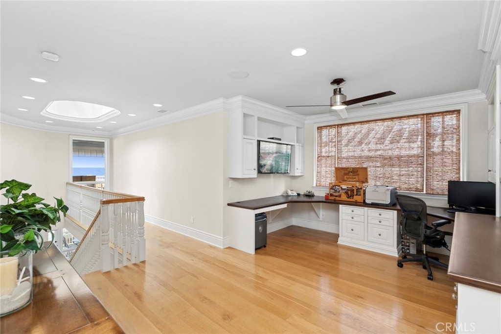 1550 E Oceanfront, Newport Beach CA 92661 - photo 21