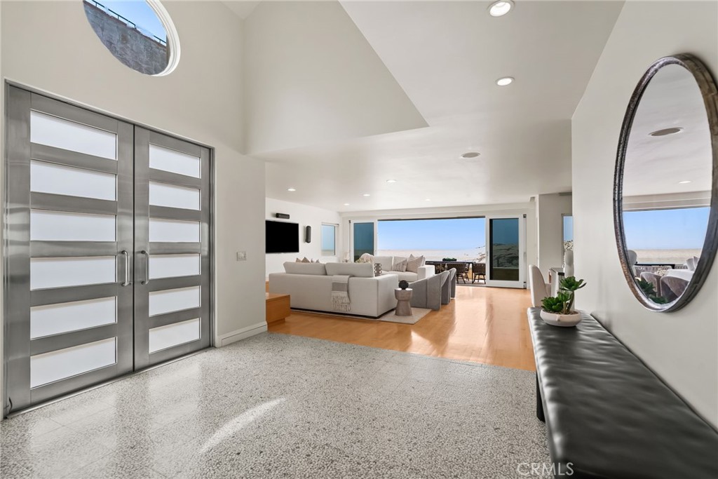 1554 E Oceanfront, Newport Beach CA 92661 - photo 6