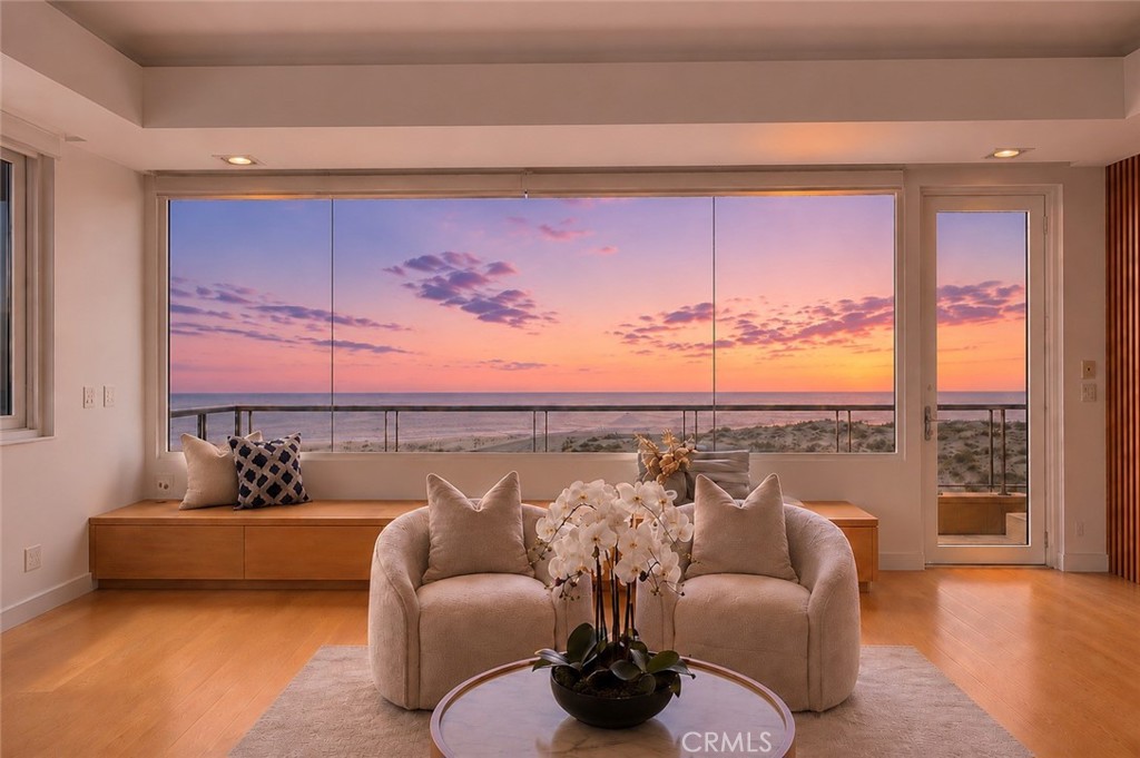 1554 E Oceanfront, Newport Beach CA 92661 - photo 26