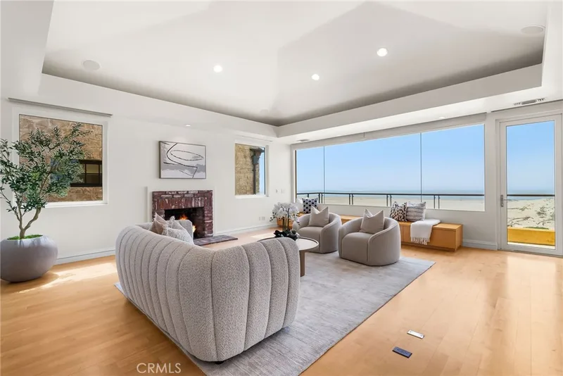 1554 E Oceanfront, Newport Beach