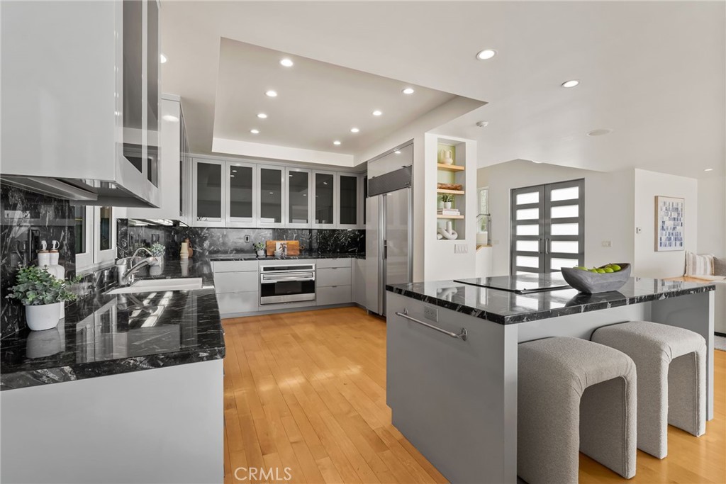 1554 E Oceanfront, Newport Beach CA 92661 - photo 9