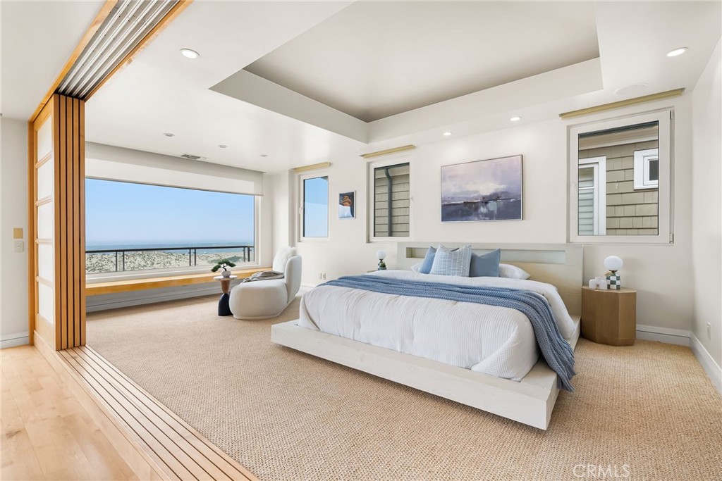1554 E Oceanfront, Newport Beach CA 92661 - photo 33