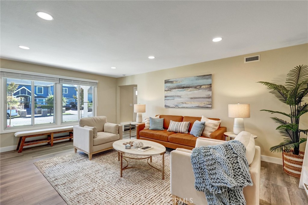 1591 Pegasus, Newport Beach CA 92660 - photo 4