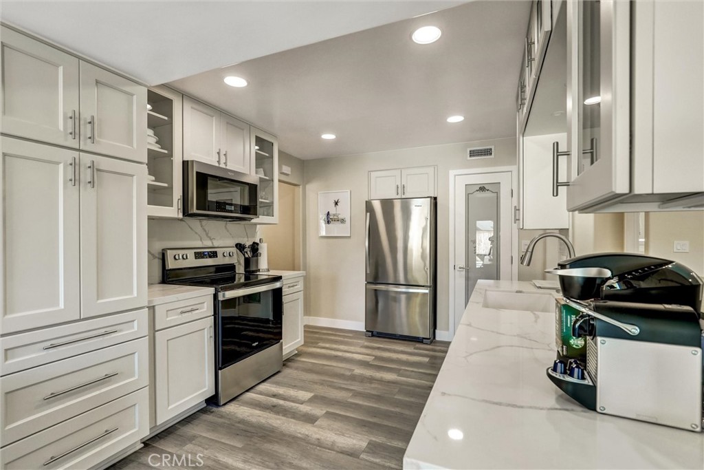 1591 Pegasus, Newport Beach CA 92660 - photo 9