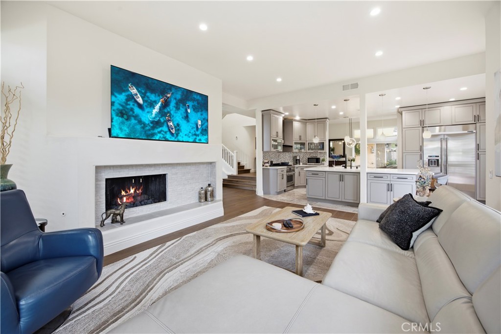 16 Lucerne, Newport Beach CA 92660 - photo 10