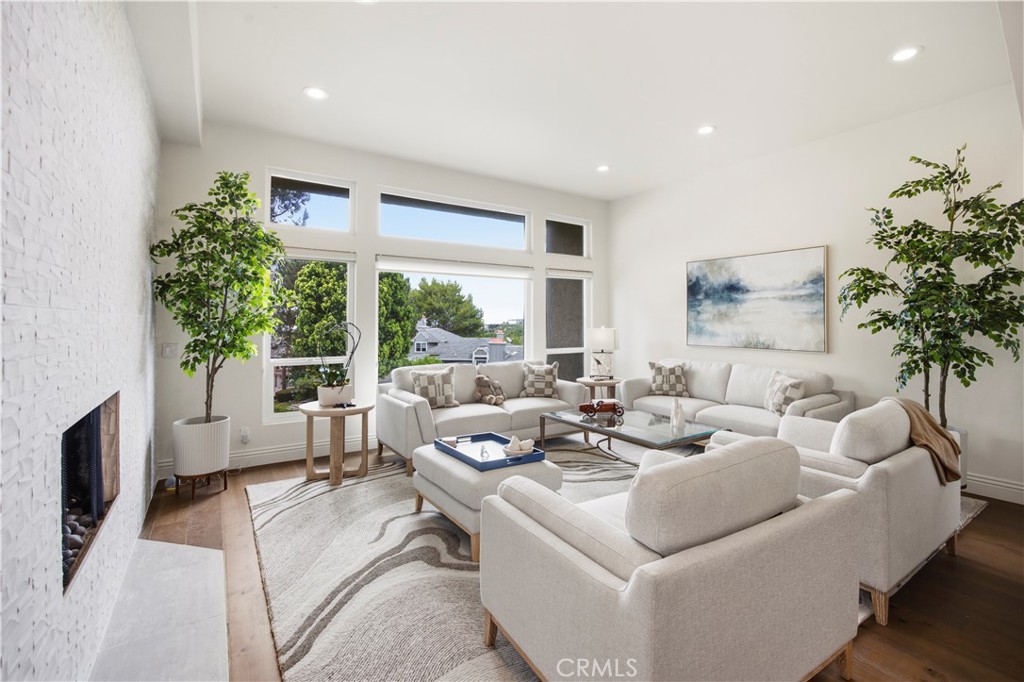 16 Lucerne, Newport Beach CA 92660 - photo 11