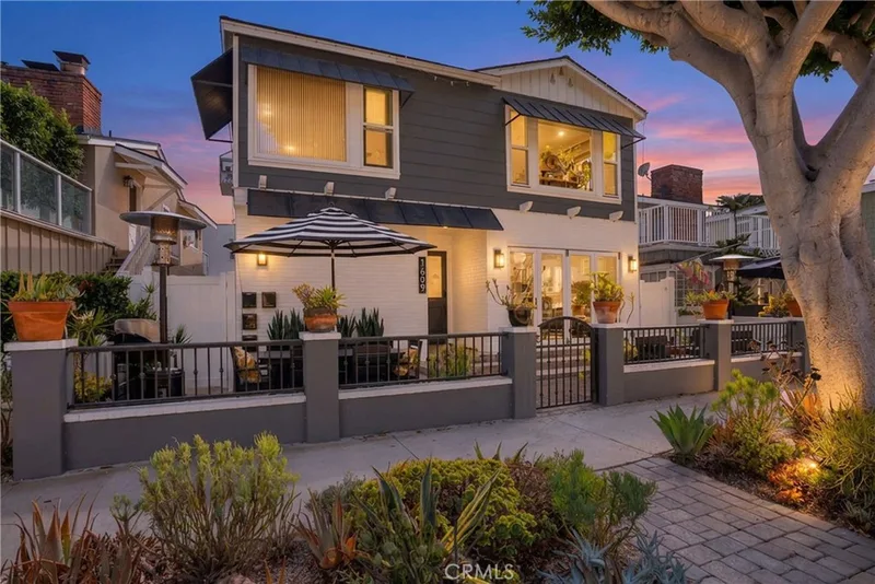 1609 E Balboa Boulevard, Newport Beach