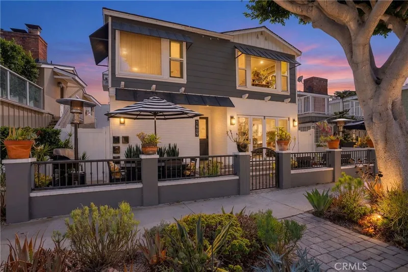 1609 E Balboa Boulevard, Newport Beach
