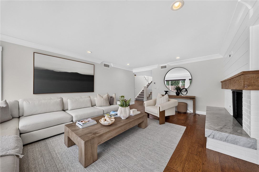 1609 Ruth, Newport Beach CA 92660 - photo 8