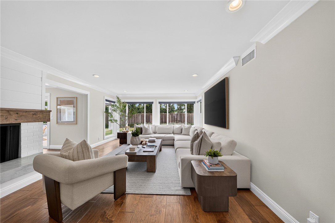 1609 Ruth, Newport Beach CA 92660 - photo 10