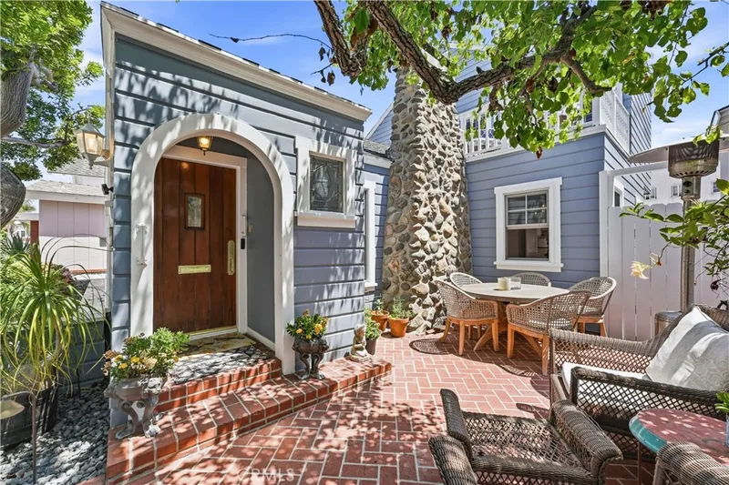 1617 E Balboa Boulevard, Newport Beach