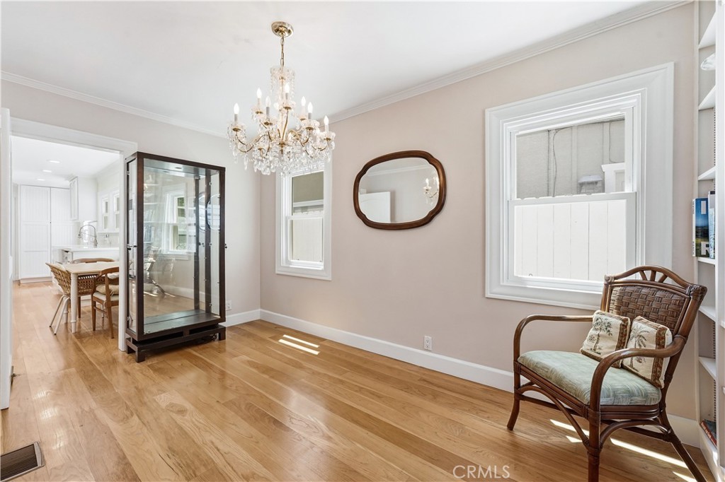 Dining room - 1617 E Balboa Boulevard, Newport Beach CA 92661 - photo 11